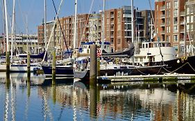 BizStay Harbour III Scheveningen Apartments